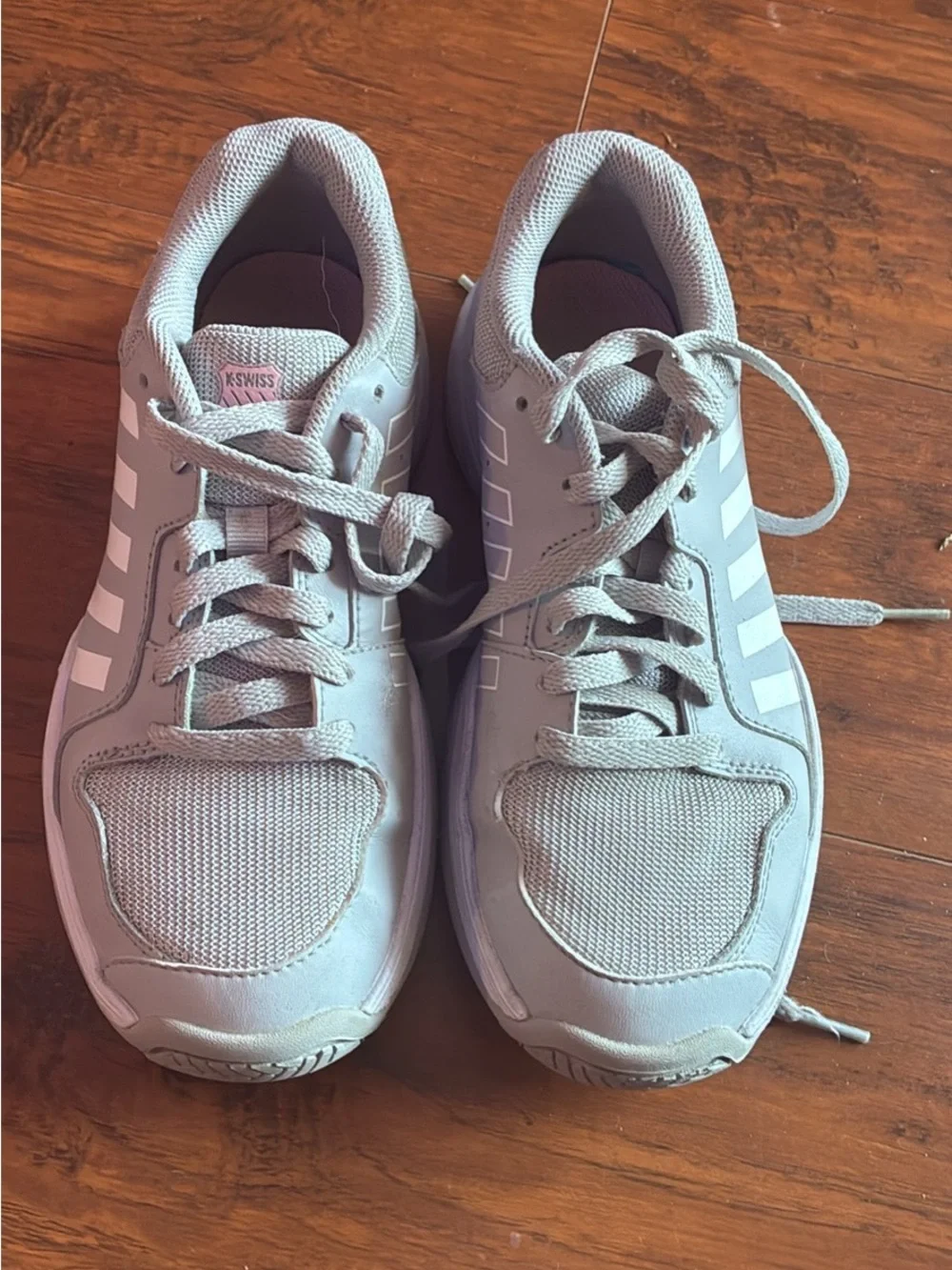 K-Swiss Women's Light Gray and White Athletic Sneakers